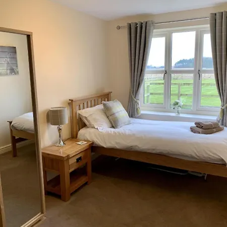 Grange Farm Cottages, Wressle Selby